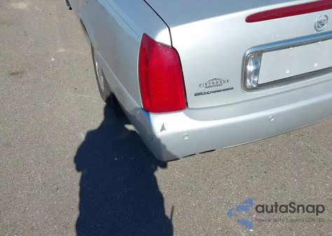 2003 Cadillac Deville Standard z USA, uszkodzony, nr VIN 1G6KD54Y63U246786